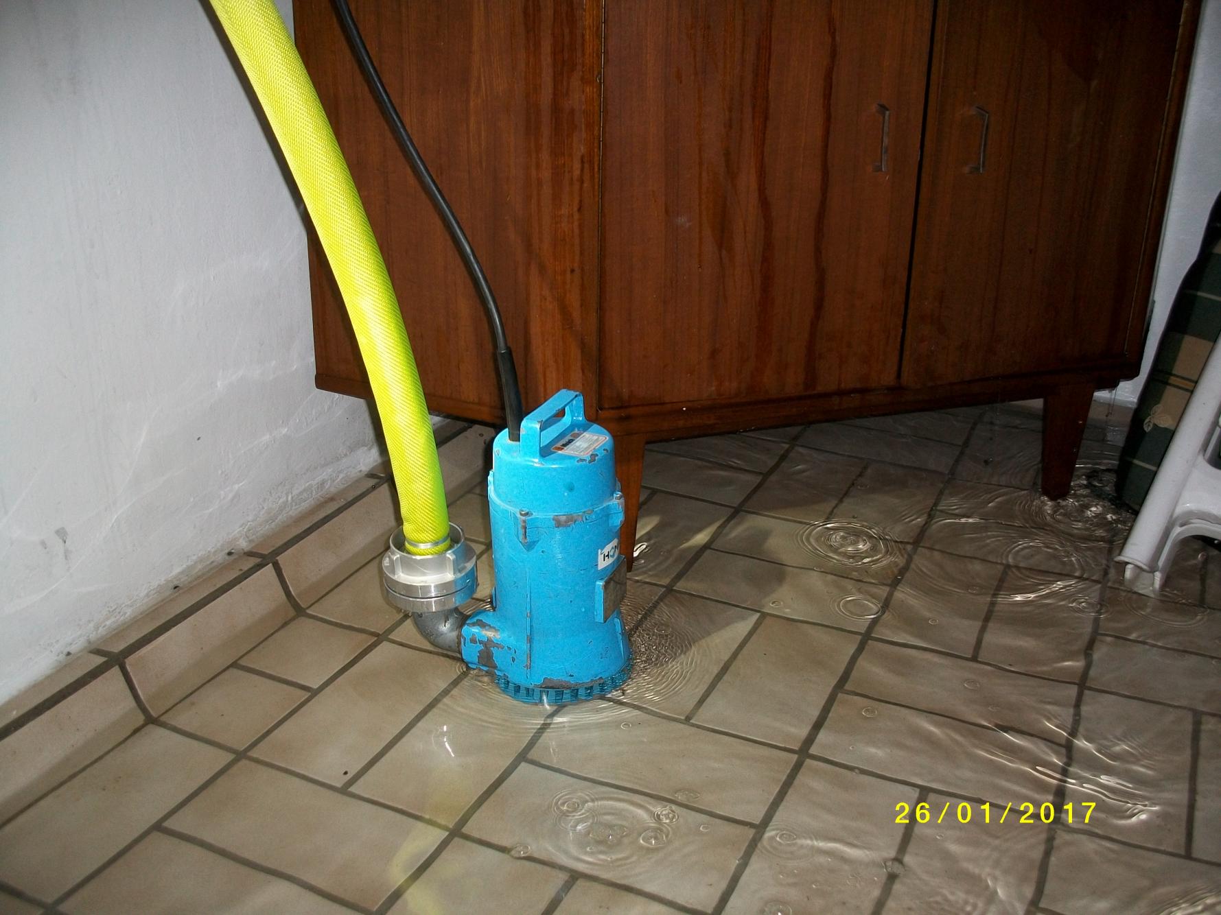 Wasser Im Keller Freiwillige Feuerwehr Fuldabruck